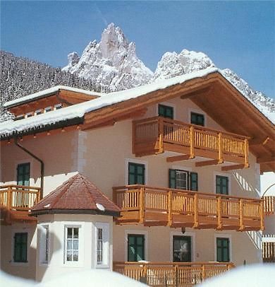 Villa San Carlo Pozza di Fassa Esterno foto