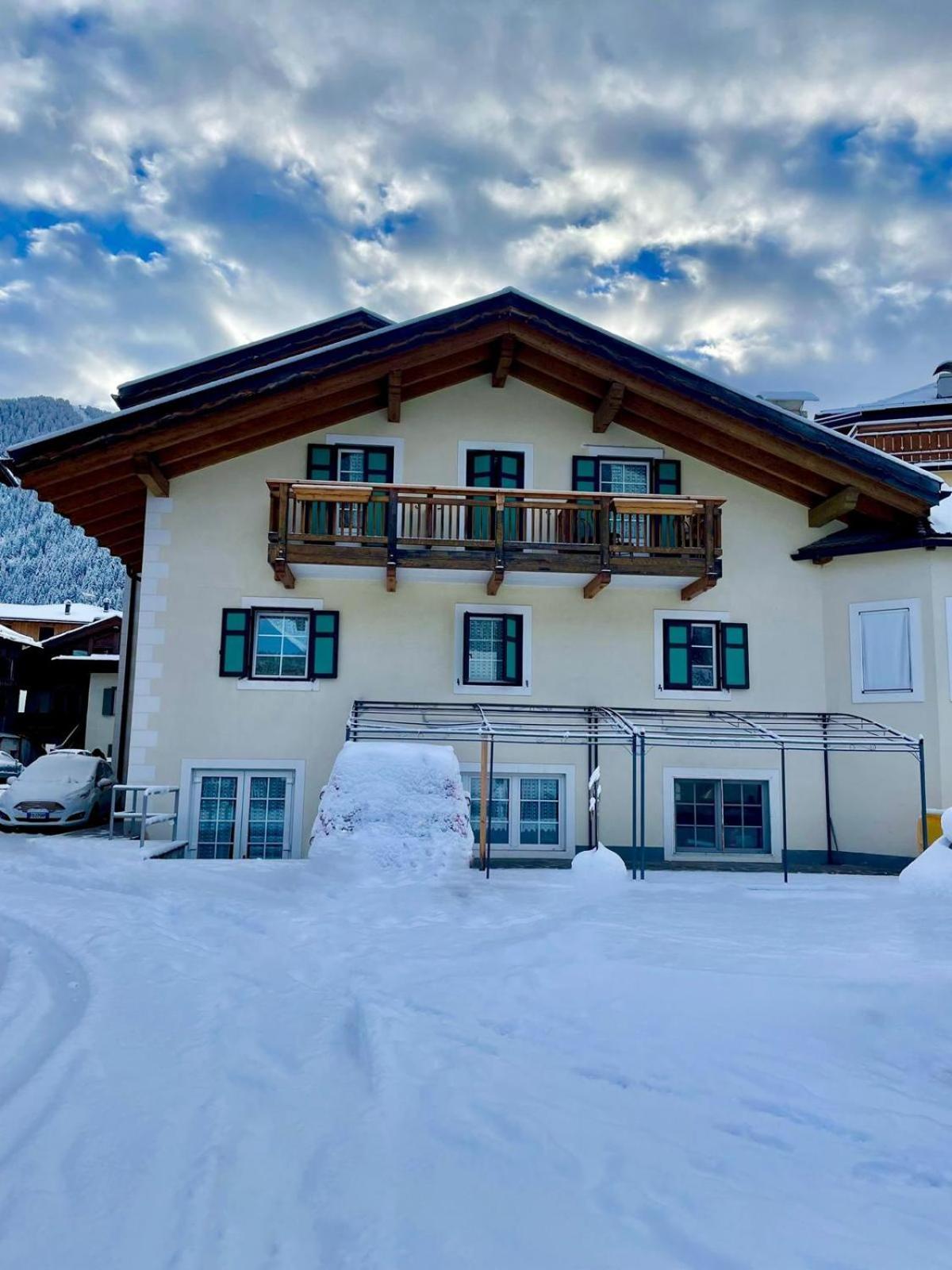 Villa San Carlo Pozza di Fassa Esterno foto